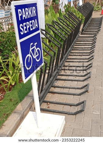 Bicycle parking information board and facilities