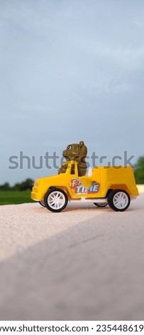 Teddy drives the car cartoon 