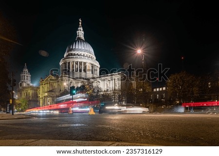 Night view of St. Paul's Cathedral of the beautiful city of London