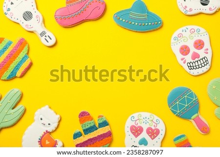 Traditional Mexican symbols in the form of gingerbread.