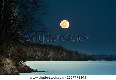 March 2021 Super "Worm" Moon over Devil Track Lake