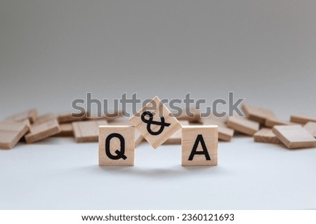 Questions and answers wooden blocks close-up