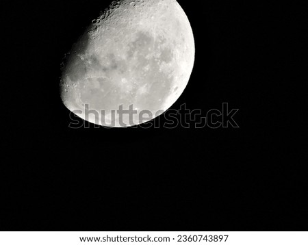 moon picture near night sky