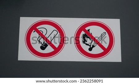 Don't smoke sign. No smoking sign. n