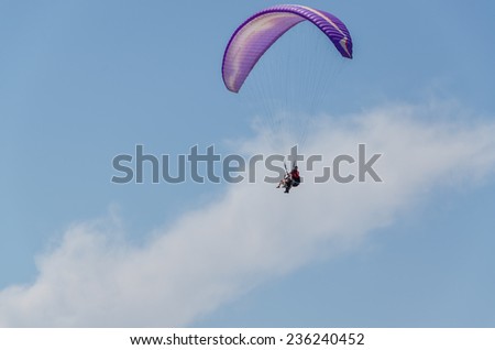 Flying on the paraglider