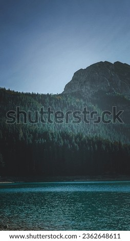 4K Mountain and Lake Photo