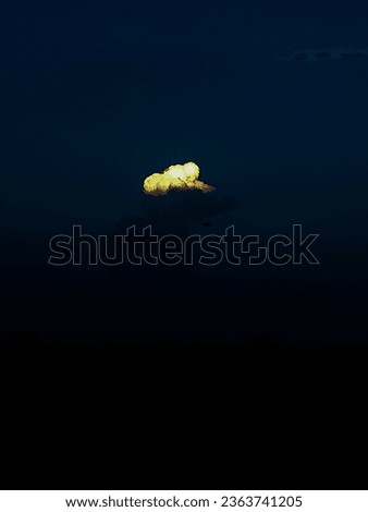 Beautiful golden cloud night picture 