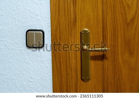 house door handle and lock