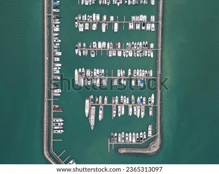 A yacht mooring area where countless yachts are gathered, a comfortable resting place for the yachts.