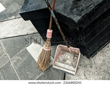 Household utensils, broom and dirty dustpan