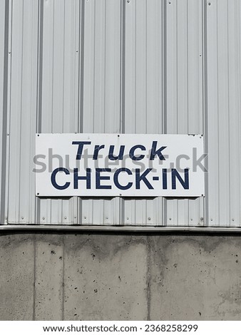 Trucks check in here please