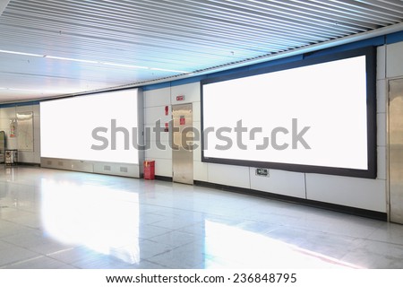 lightbox in subway