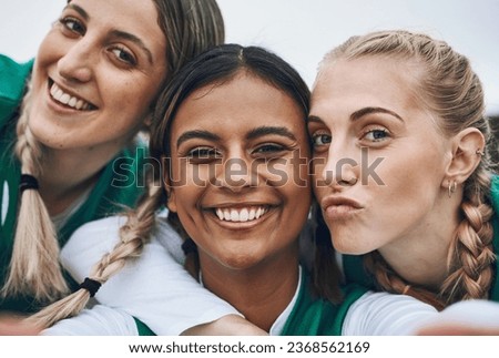 Woman, exercise, or field as portrait selfie for hockey teamwork outdoor sport, exercise or fitness. Athlete smile, strong competition or training group in game for cardio, health or happy workout