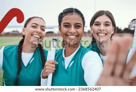 Selfie, portrait and woman with team for hockey match, sports day and training together for exercise, smile and happiness. Workout, sports uniform and hockey stick to play, fitness and cardio health
