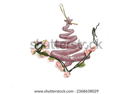 Attractive shaped Christmas decorations used for Christmas celebrations and hung on Christmas trees to beautify the appearance of the Christmas tree
