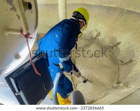tank cleaning process for bulk tanks Royalty-Free Stock Photo #2372836665
