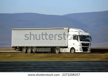 Symbol image: Truck on the highway