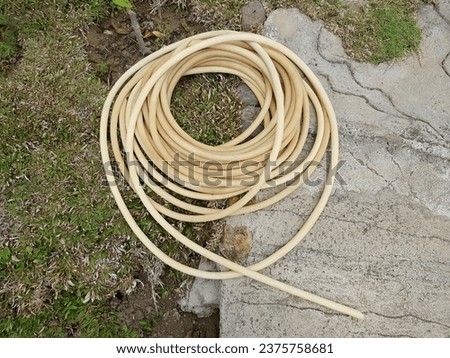 Water hoses are used to convey water from one place to another, both for household, agricultural and industrial purposes.
