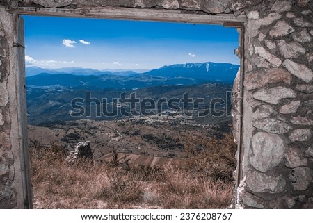 Nature and wildlife between the mountains of Abruzzo
