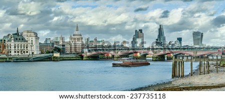 London, panorama of the City and Saint Paul from South bank