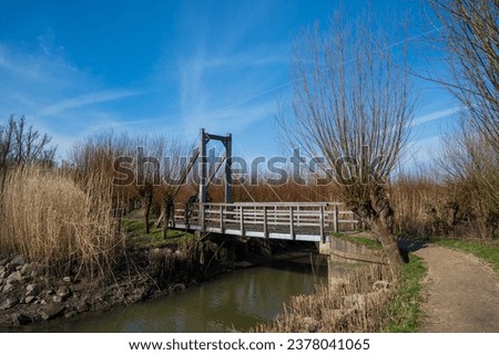 Picture of drawbridge in Rhoonse Grienden on a sunny day
