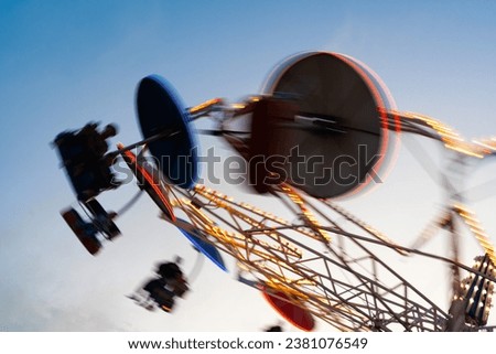 Mechanical attraction in an amusement park
