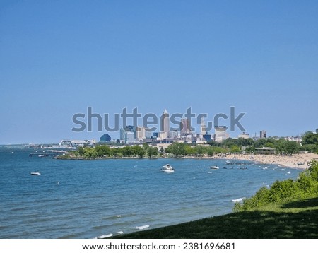 Skyline of Cleveland Downtown and the coast of Lake Erie