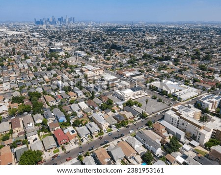 Aerial view of housing in Los Angeles, California during the daytime