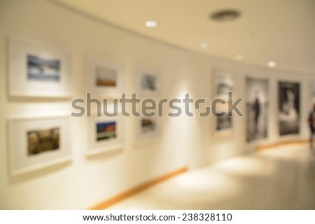 Blurred or defocus of Art Gallery or Museum Background