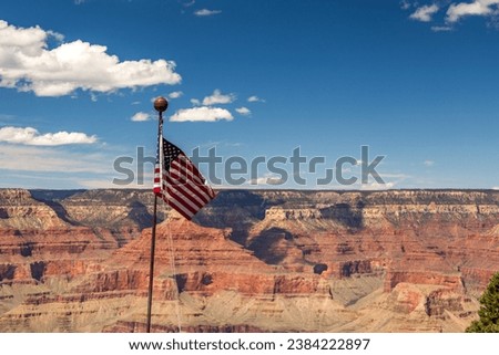 Grand Canyon village, wiev with US flag