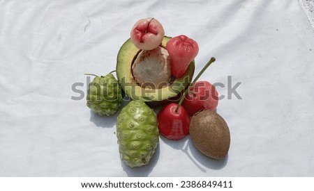 The bouquet of various fruits combinations model 19, will warm the hearts of anyone who sees it.