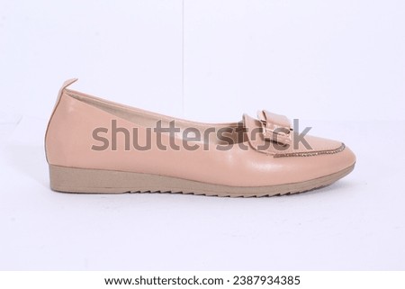 This the picture of women pump shoes (Canvas plimsolls with rubber soles)