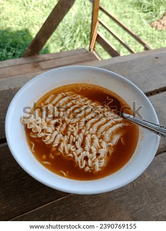 Picture of a bowl of curry mee