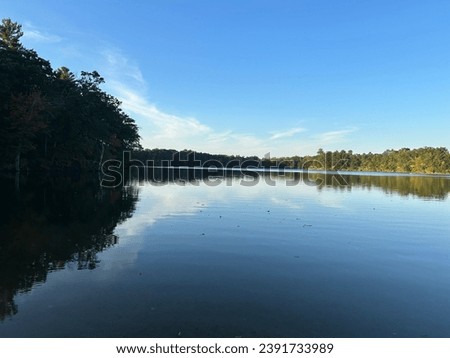 Calming photo of lake and sky