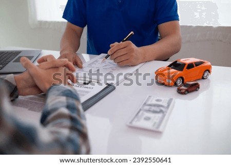 Car dealers recommend car to customers before entering into sales contracts so that customers can get the car they like before paying contract money. Concept of making sales contract with distributor