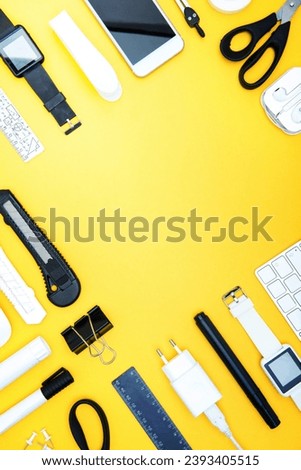 A image of organized office supplies