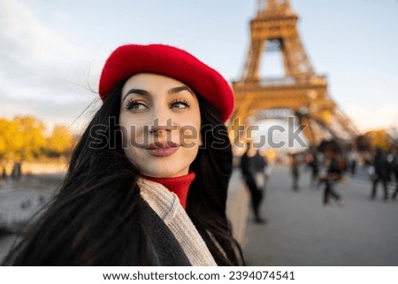 selfie woman with beret in paris background eiffel tower
