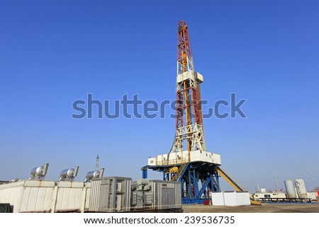 In oil field, oil field derrick work