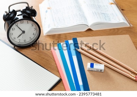 Image of learning and time management.
Translation: sleeve, paper