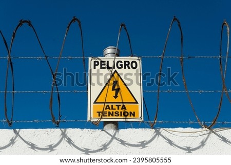 peligro alta tension danger high voltage spanish sign
