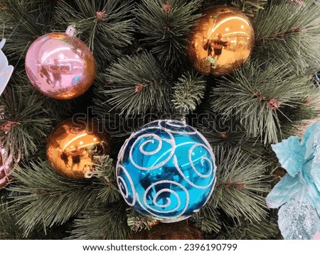 Christmas ornaments

Explore the enchanting world of Christmas through a captivating collection of festive photographs showcasing a myriad of delightful Christmas ornaments. 