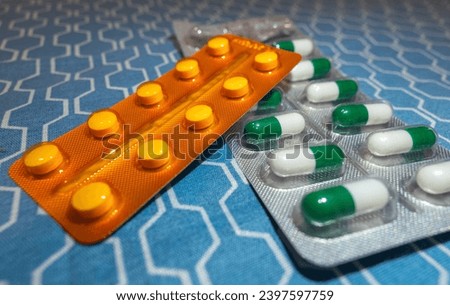 orange or green pill tablets