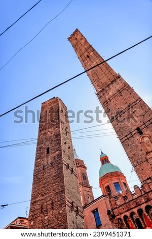 The iconic twin towers of Bologna