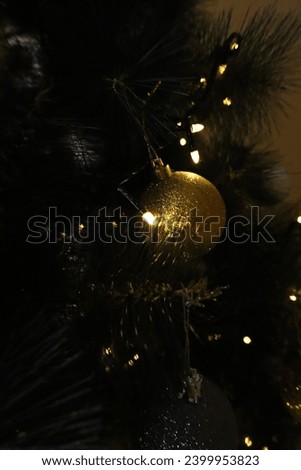 Close up picture of Christmas tree toy
