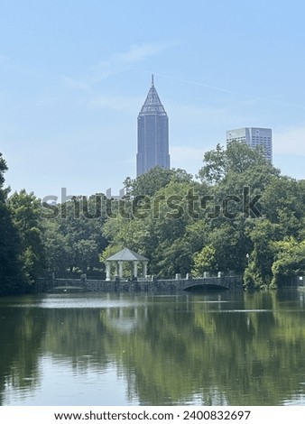 Beautiful shot of the Atlanta skyline at Piedmont park 