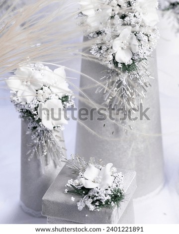 Giving flowers and gifts at the wedding ceremony