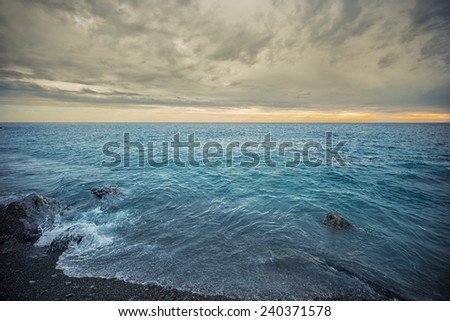sea in a cloudy day