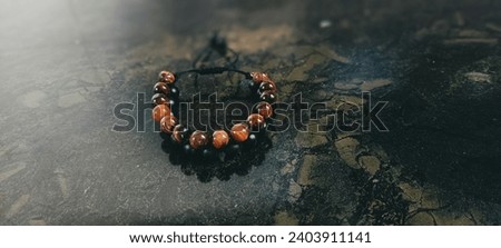 Beautiful duble bracelet with tiger eye stone and onyx