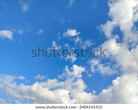 blue sky picture with free space and clouds to add text, images, messages to heal the heart, frames, frames, signs, backgrounds, can be adjusted as needed.
