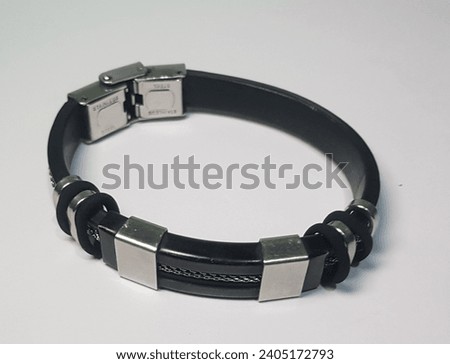 Black bracelet. Unisex accessory for everyday.  Steel. Rubber.